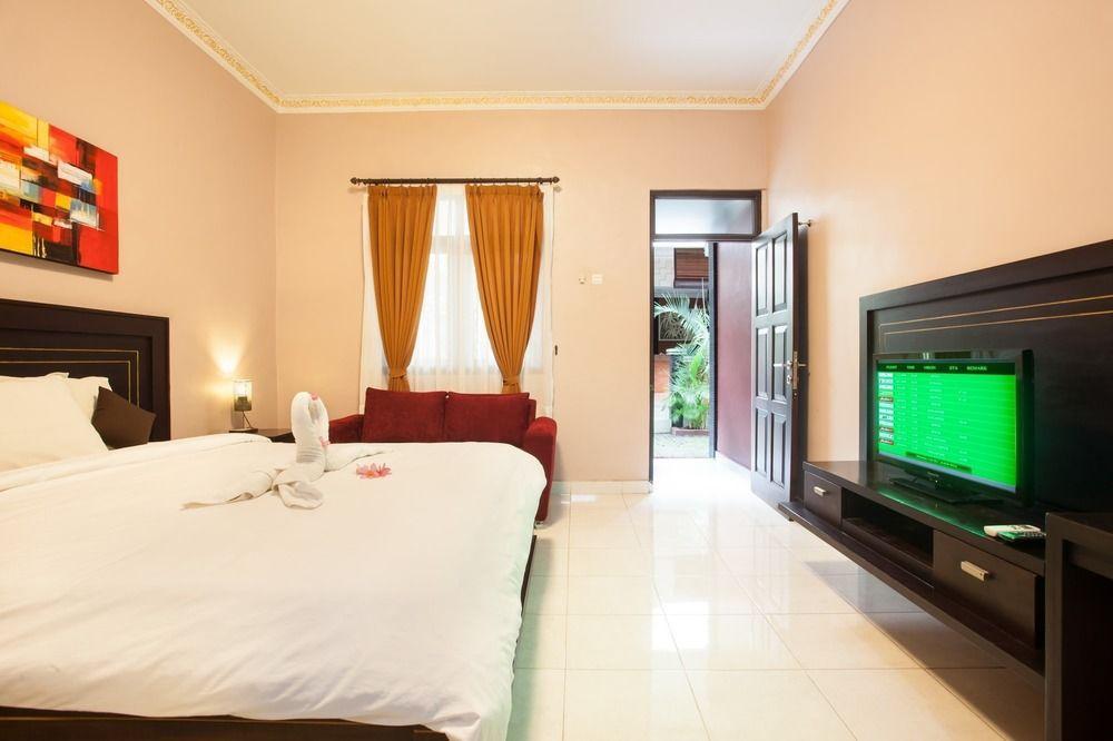 Puri Ganesh Hotel Legian Kültér fotó