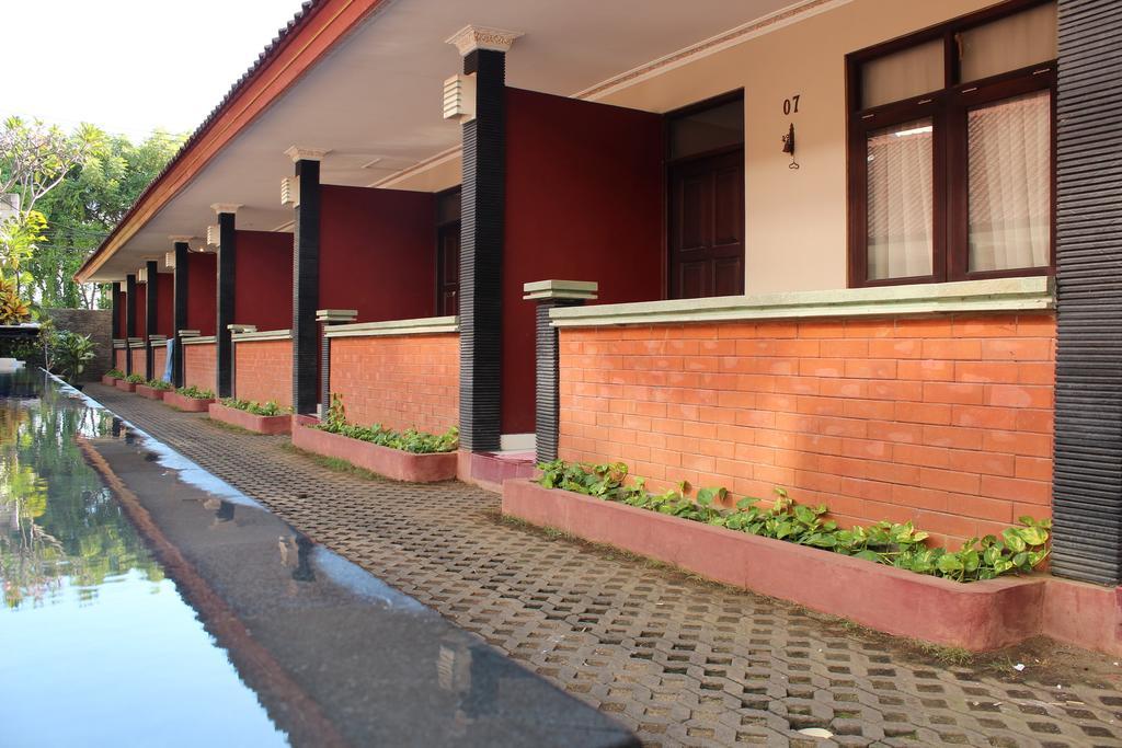 Puri Ganesh Hotel Legian Kültér fotó
