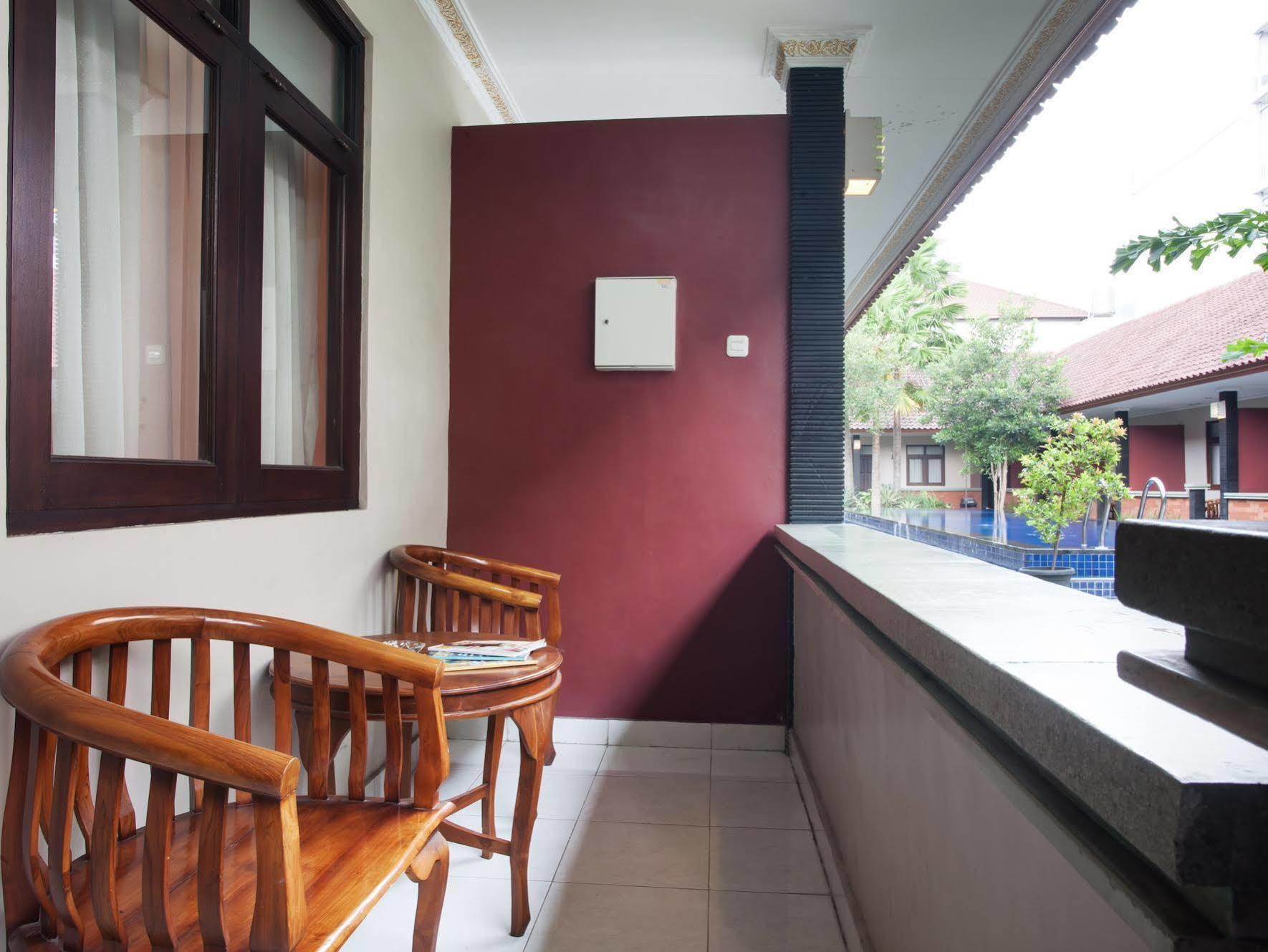 Puri Ganesh Hotel Legian Kültér fotó